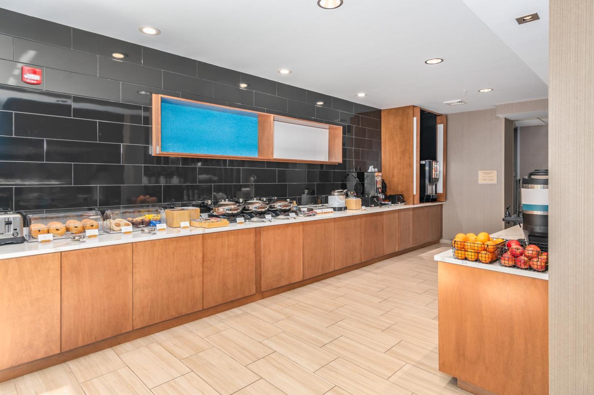 Springhill Suites By Marriott Freeport Brunswick Экстерьер фото