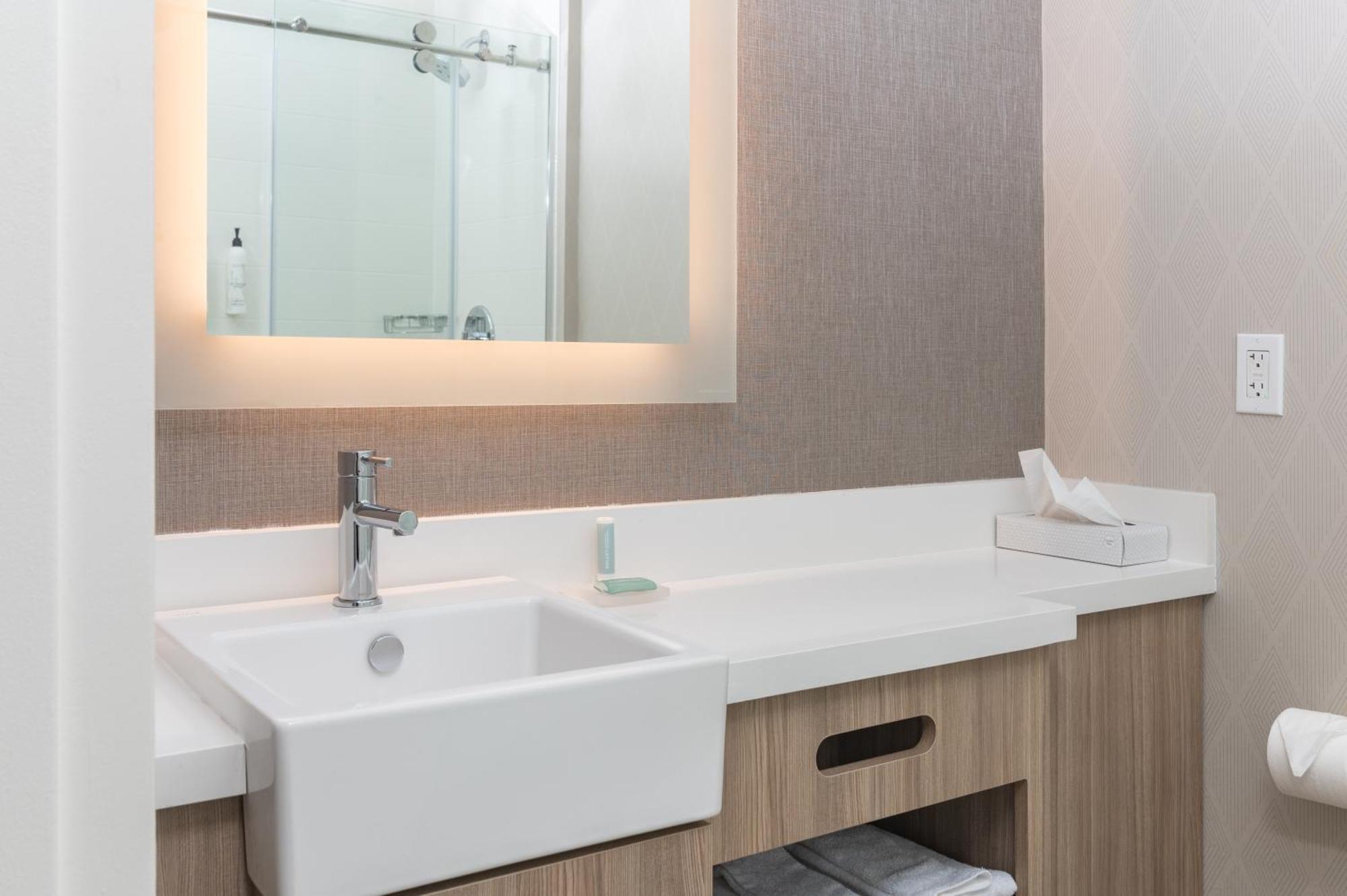 Springhill Suites By Marriott Freeport Brunswick Экстерьер фото